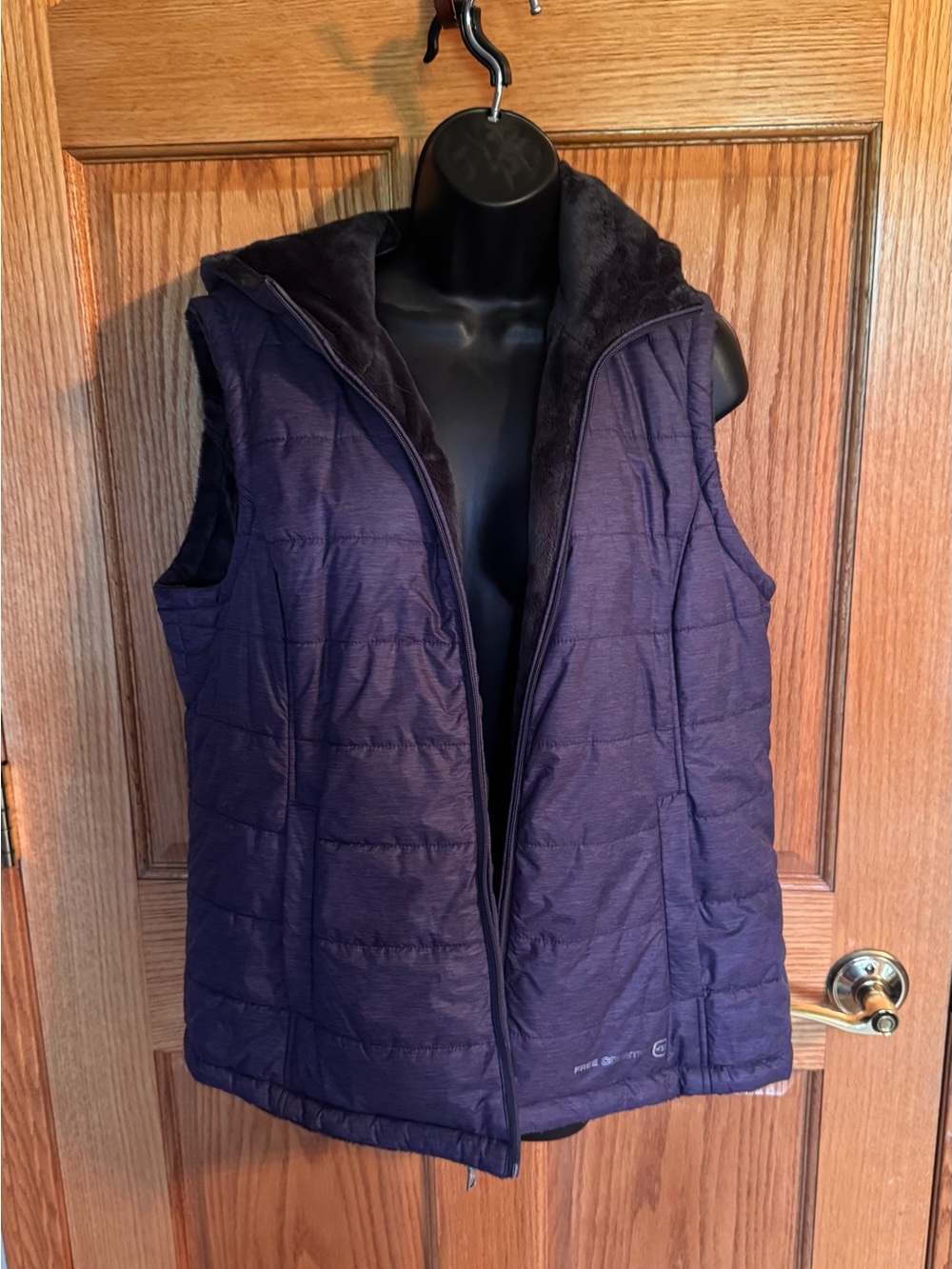 Free Country reversible Quilted Hooded Vest in Deep Purple
